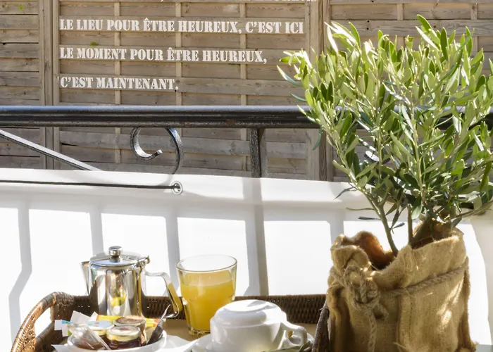 & Astor Szálloda 3*