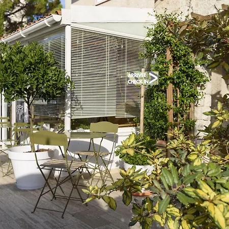 Готель & Astor 3*