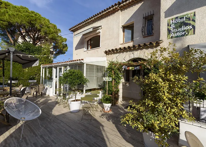 & Astor Готель 3*