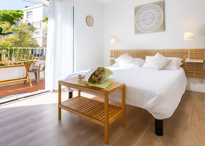 & Astor מלון אנטיב