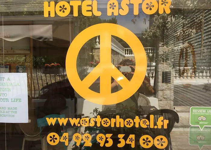 Готель & Astor